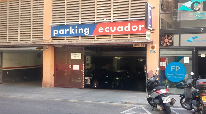 parking ecuador 7