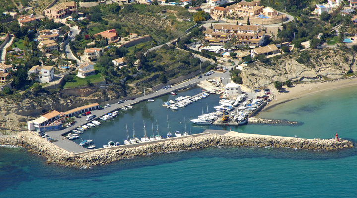 parking marina port blanc